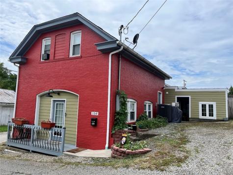 154 1/2 W Greene Street Waynsbrg/frankln Township PA 15370
