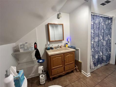 154 1/2 W Greene Street Waynsbrg/frankln Township PA 15370