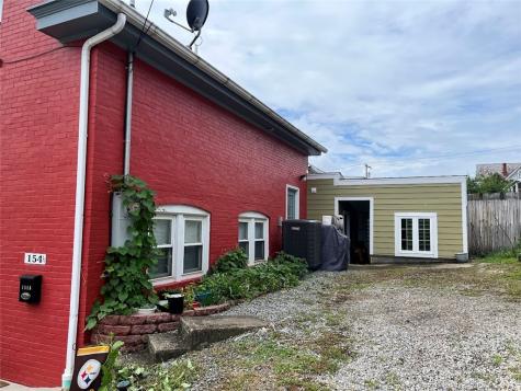 154 1/2 W Greene Street Waynsbrg/frankln Township PA 15370