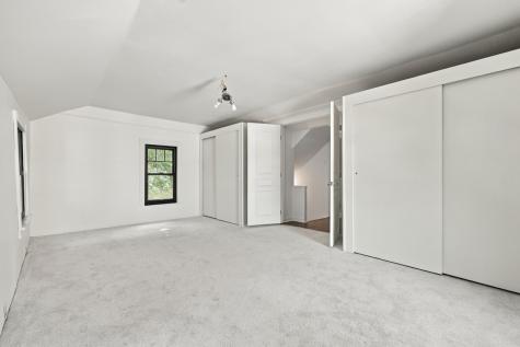 913 Chestnut Street Coraopolis PA 15108