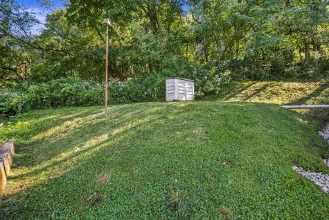 913 Chestnut Street Coraopolis PA 15108
