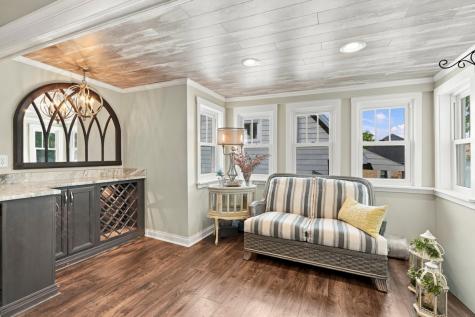 913 Chestnut Street Coraopolis PA 15108