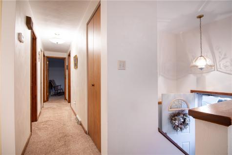 211 Cherokee Drive Center Township PA 16001
