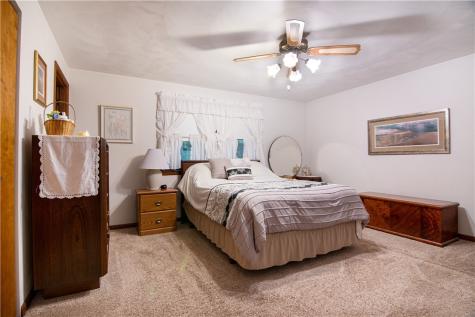 211 Cherokee Drive Center Township PA 16001