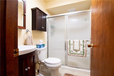 211 Cherokee Drive Center Township PA 16001