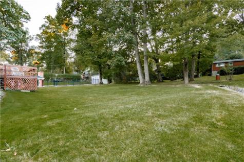211 Cherokee Drive Center Township PA 16001