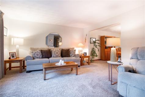 211 Cherokee Drive Center Township PA 16001