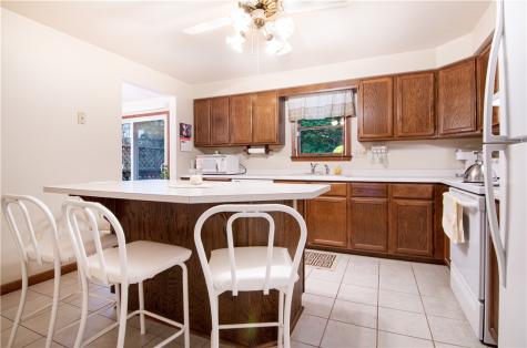 211 Cherokee Drive Center Township PA 16001