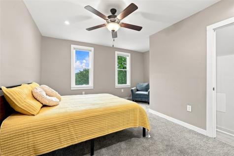 861 Railroad Street Mckees Rocks PA 15136