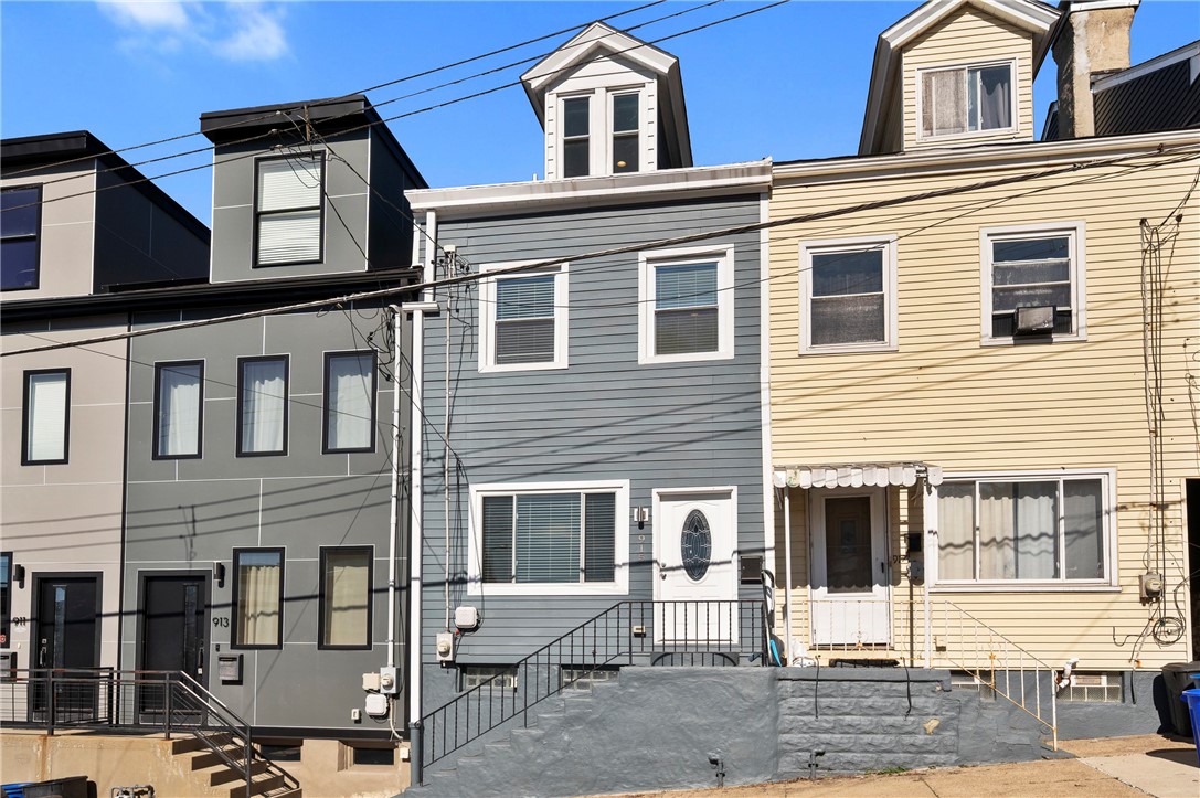 915 Mccandless Avenue Lawrenceville PA 15201