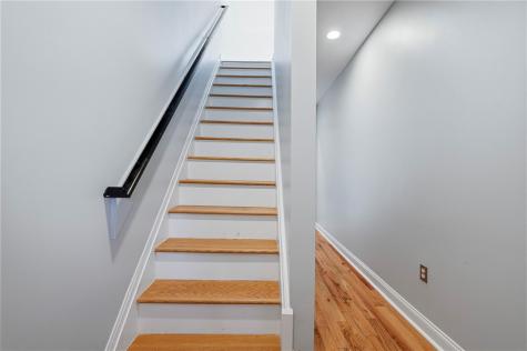915 Mccandless Avenue Lawrenceville PA 15201