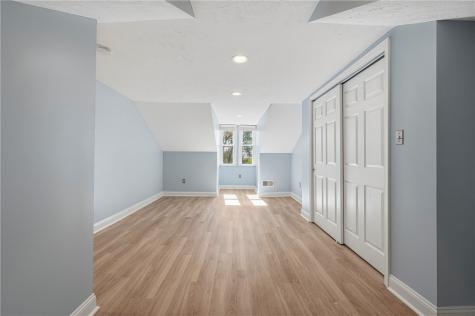 915 Mccandless Avenue Lawrenceville PA 15201