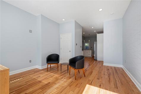915 Mccandless Avenue Lawrenceville PA 15201