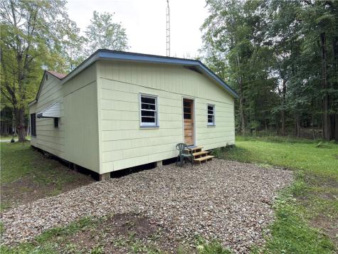 1983 Erin Avenue Linesville Boro PA 16424