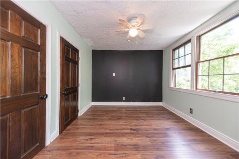 50 Center Avenue West View PA 15229