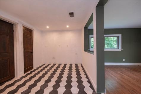 50 Center Avenue West View PA 15229