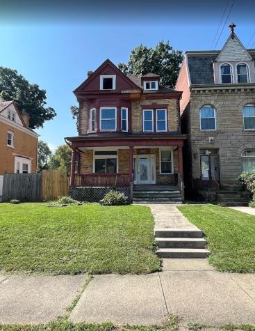 6812 Mcpherson Boulevard E Pittsburgh PA 15208