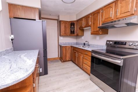 2373 Hopeland Street Carrick PA 15210