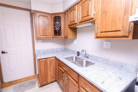 2373 Hopeland Street Carrick PA 15210