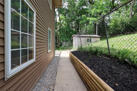 2373 Hopeland Street Carrick PA 15210