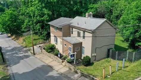 2373 Hopeland Street Carrick PA 15210