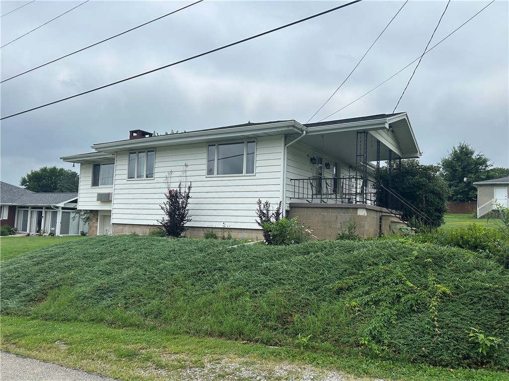 1416 Hawthorne Street Connellsville PA 15425