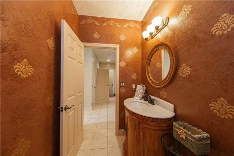 1032 Diane Lane Indiana Township PA 15024