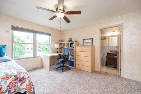 1032 Diane Lane Indiana Township PA 15024