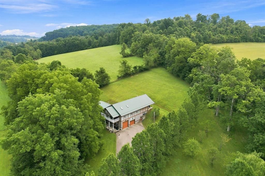 28 Dutch Glory Road West Bethlehem PA 15311
