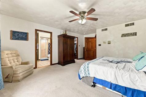 28 Dutch Glory Road West Bethlehem PA 15311
