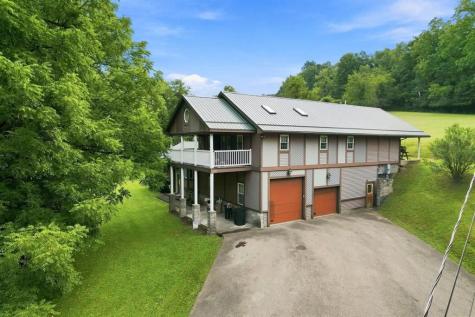 28 Dutch Glory Road West Bethlehem PA 15311