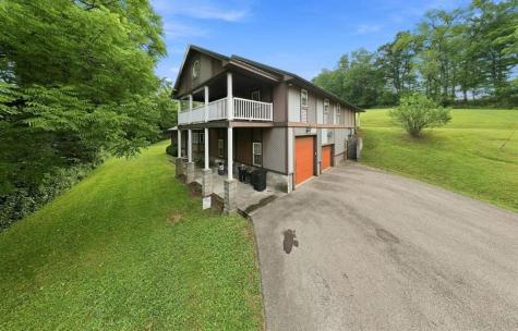 28 Dutch Glory Road West Bethlehem PA 15311