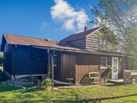 128 Drum Avenue Somerset Township PA 15501