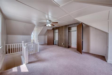 4776 Aloe Street Bloomfield PA 15224