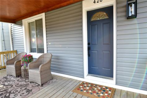 426 Wayne Avenue Ellwood City PA 16117