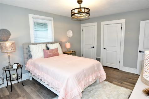 426 Wayne Avenue Ellwood City PA 16117
