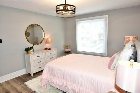 426 Wayne Avenue Ellwood City PA 16117