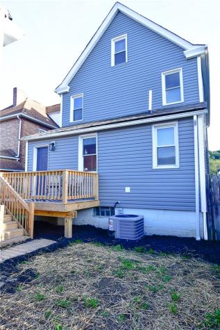 426 Wayne Avenue Ellwood City PA 16117