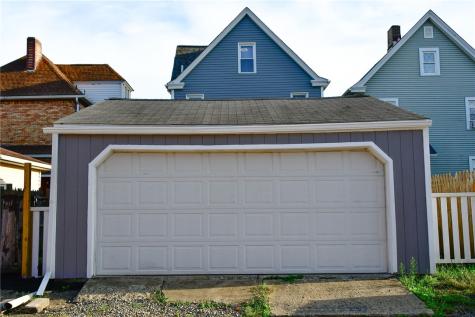 426 Wayne Avenue Ellwood City PA 16117
