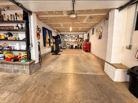 207 Central Drive Center Township PA 16001