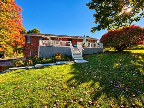 207 Central Drive Center Township PA 16001