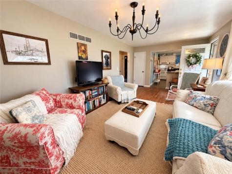 207 Central Drive Center Township PA 16001
