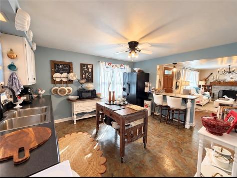 207 Central Drive Center Township PA 16001