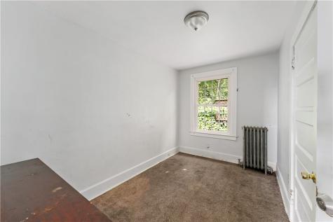 362 Kenney Avenue Pitcairn PA 15140