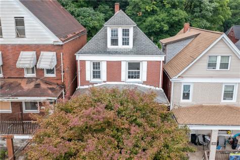 362 Kenney Avenue Pitcairn PA 15140