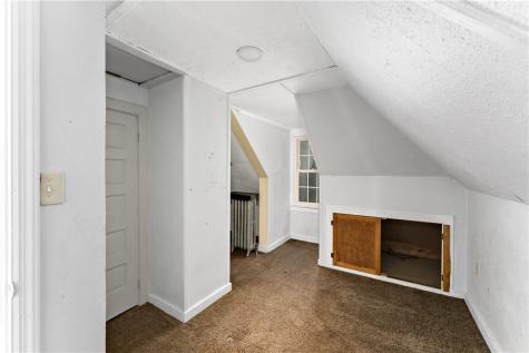 362 Kenney Avenue Pitcairn PA 15140