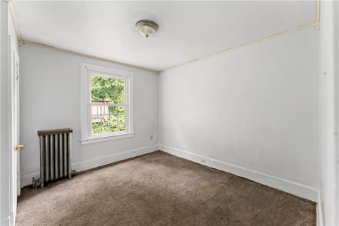 362 Kenney Avenue Pitcairn PA 15140