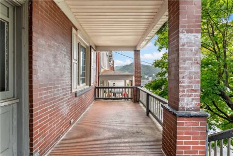 362 Kenney Avenue Pitcairn PA 15140