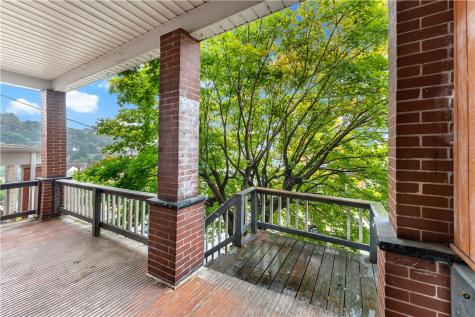 362 Kenney Avenue Pitcairn PA 15140