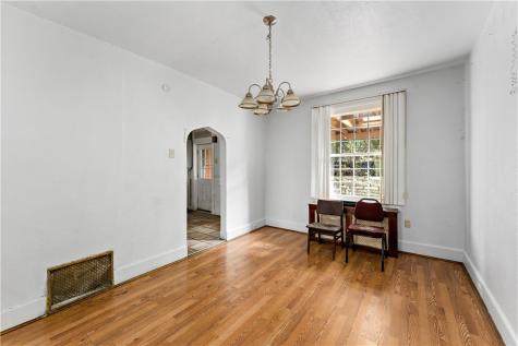 362 Kenney Avenue Pitcairn PA 15140